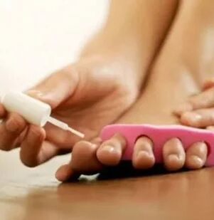 Uso do verniz terapéutico