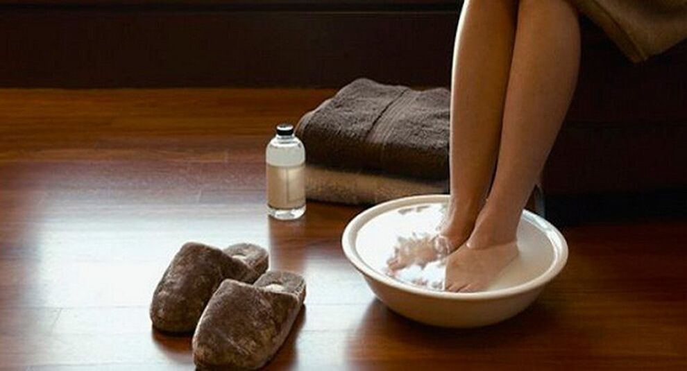 Desinfección do obvius e baño de pés contra fungos